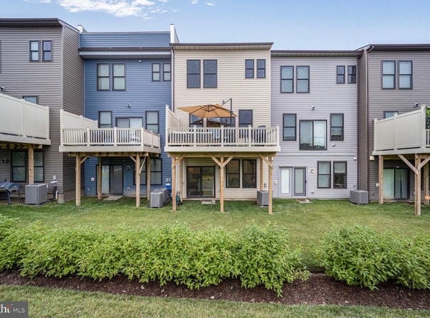 10306 VISTA MEADOW WAY, LANHAM, MD 20706