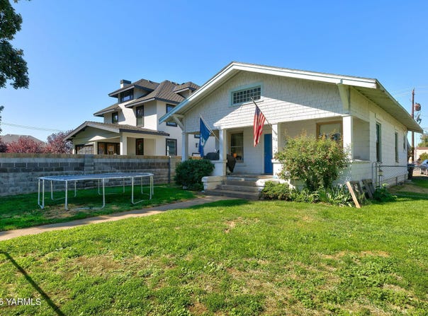 312 S 10th Ave, Yakima, WA 98902