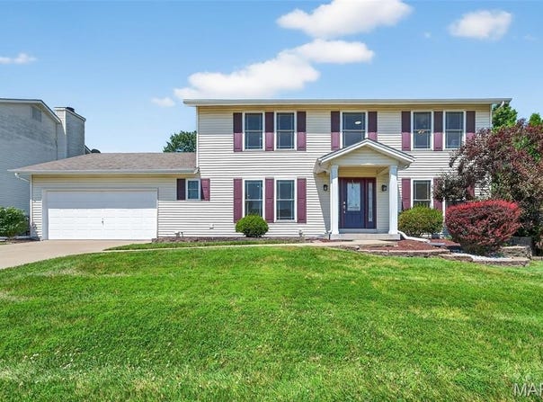 153 Dusty Rose Drive, O'Fallon, MO 63368