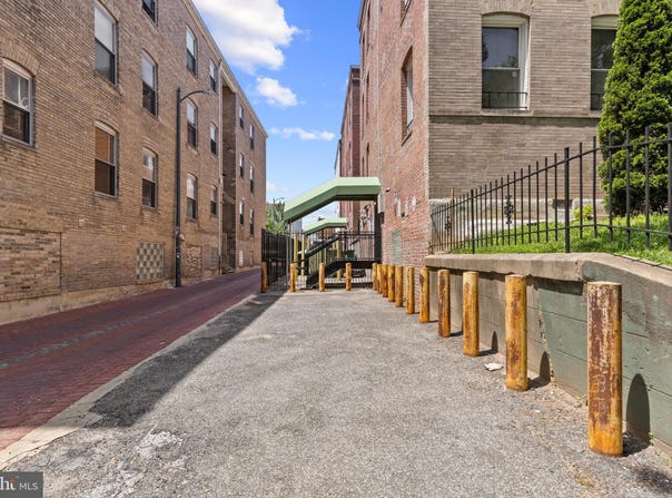 1108 COLUMBIA ROAD NW, WASHINGTON, DC 20009