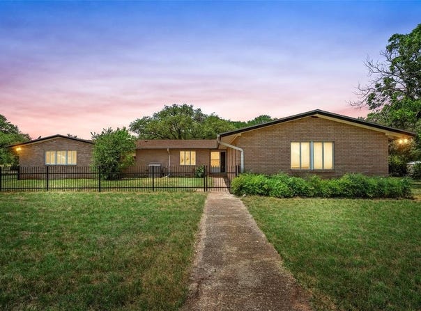 28368 W Highway 84, McGregor, TX 76657