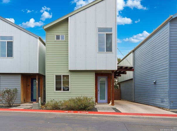 330 Clay, San Antonio, TX 78204