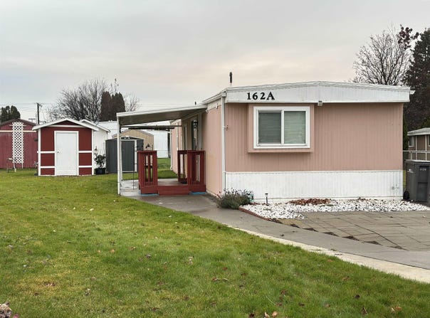 7901 W clearwater ave. #162A, Kennewick, WA 99336-851
