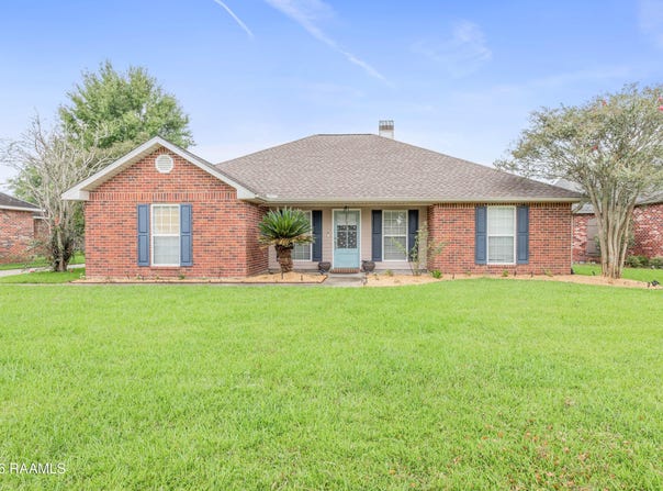 105 Kettle Court, Broussard, LA 70518