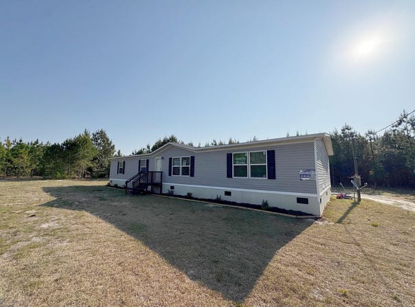 247 S Dixie Road, Wagener, SC 29164