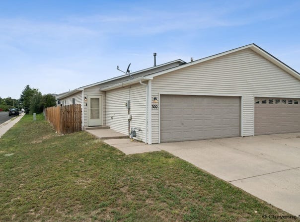 302 ABBY RD, Cheyenne, WY 82007