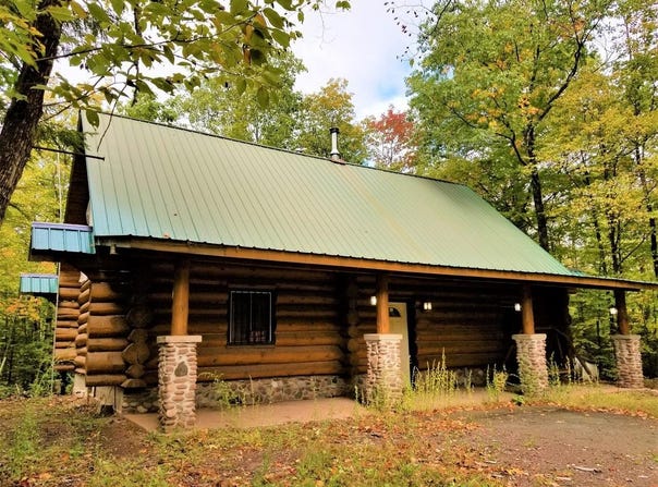 8534w OLD 10 RD, Saxon, WI 54559