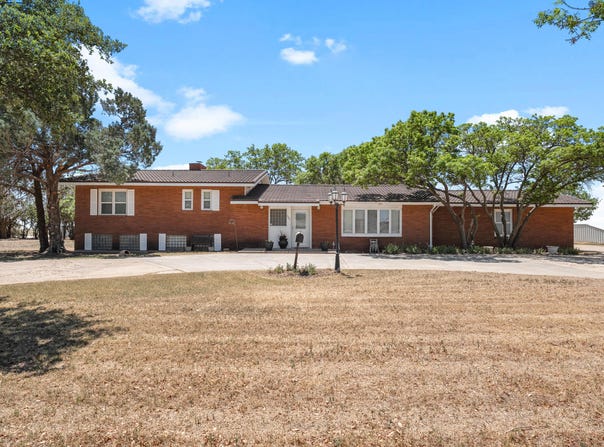 1605 FM 597, Abernathy, TX 79311