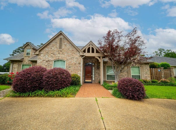 1616 Alta Vista Circle, Magnolia, AR 71753