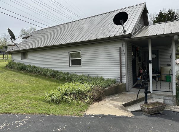 121 Lillian Road, Rockaway Beach, MO 65740
