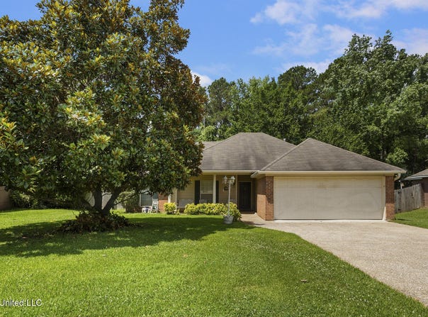 505 Eaglewood Drive, Florence, MS 39073