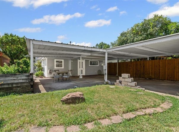 1313 Abbott Drive, Irving, TX 75060
