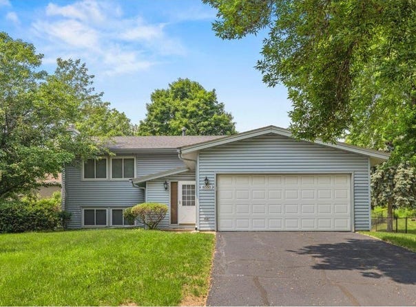8550 Darnel Road, Eden Prairie, MN 55347