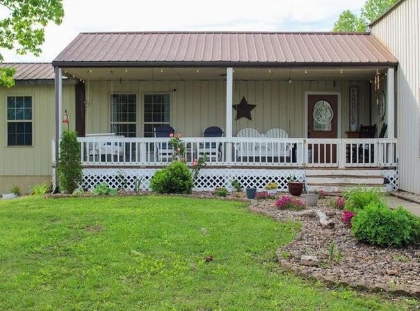 1660 South S Tree Tower Road, Sand Gap, KY 40481