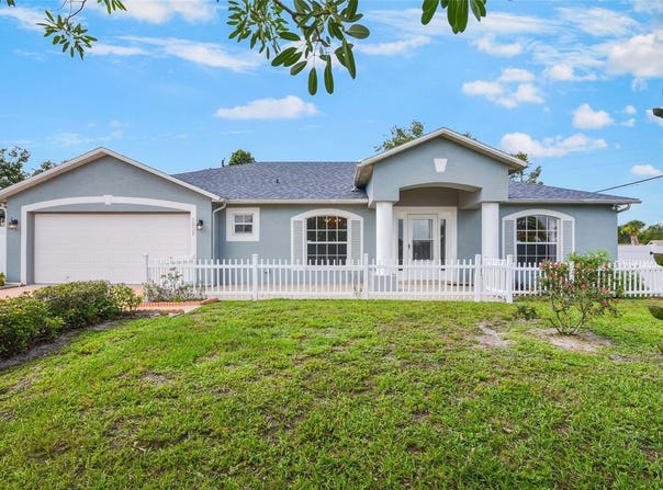 1819 E CHAPEL DRIVE, DELTONA, FL 32738