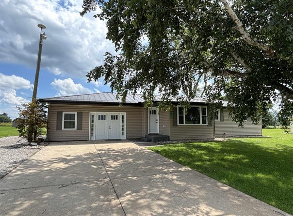 140 W 100 S Road, Lagrange, IN 46761