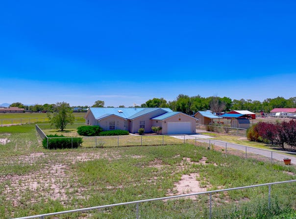 1181 JOHN Road, Belen, NM 87002
