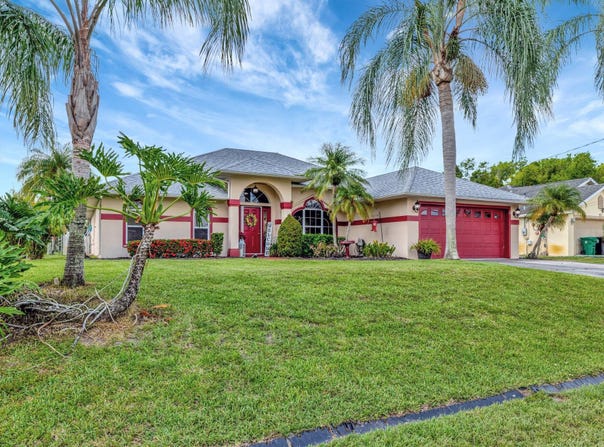 126 SW Andover Court, Port Saint Lucie, FL 34953