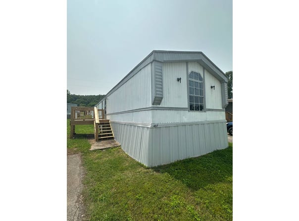 407 Sunflower Lane, Oliver Springs, TN 37840