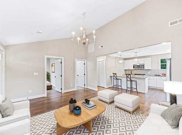 162 Courtland Place, Asheville, NC 28801