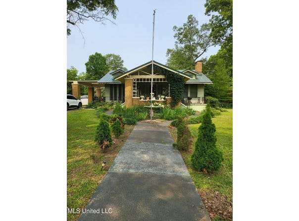 515 S Pocahontas Street, Sardis, MS 38666