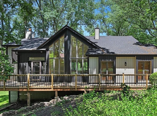 72 Hunter Lane, Bristol, IL 60512