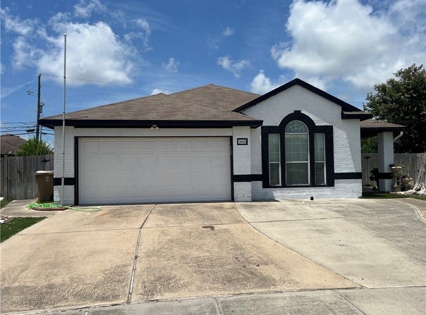 3925 Esquire Drive, Corpus Christi, TX 78414