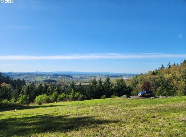 Eagle View DR, Eugene, OR 97405
