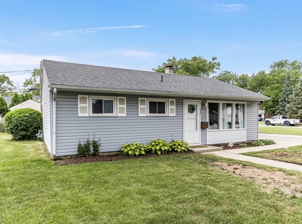 232 Westgate Drive, Aurora, IL 60506
