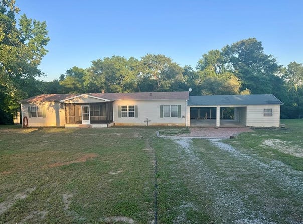 227 An County Road 154, PALESTINE, TX 75801