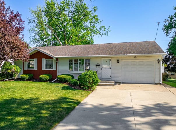 1920 Fairview Drive, Beloit, WI 53511