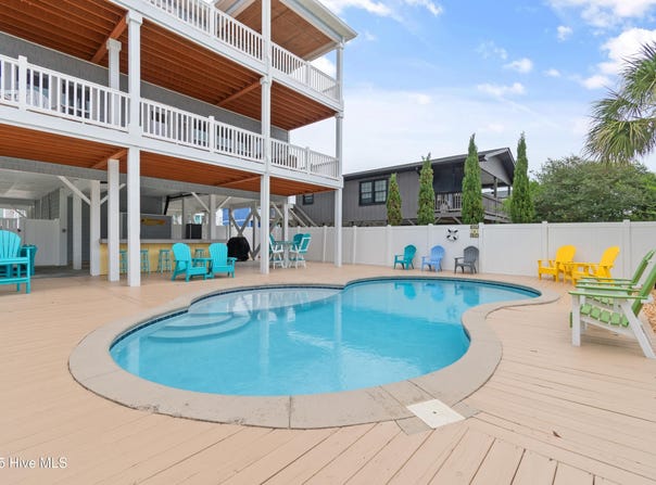 259 Brunswick Avenue W, Holden Beach, NC 28462