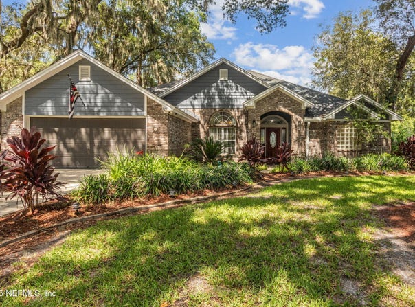 725 DEWBERRY Drive, St. Johns, FL 32259