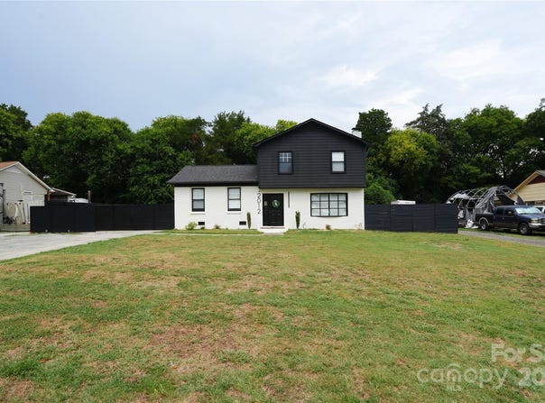 2012 Bangor Road, Charlotte, NC 28217