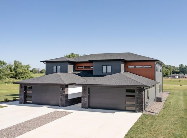 3302 Ponderosa Court 6B, Spirit Lake, IA 51360