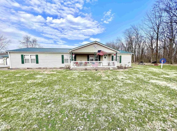4897 Penfold Road, New Harmony, IN 47631