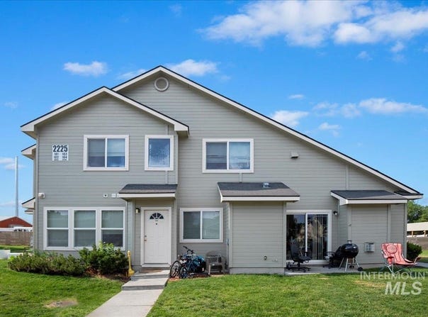 2225 S Lexis Ln, Nampa, ID 83686