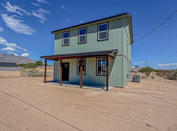 556 W Mohawk Drive, Safford, AZ 85546