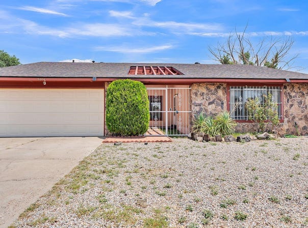 5604 Hayes Drive NW, Albuquerque, NM 87120