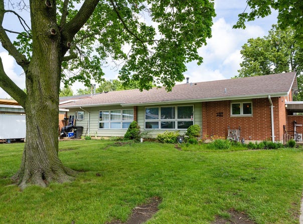 1521 Golfview Road, Rantoul, IL 61866
