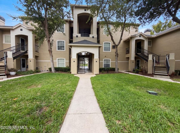 1701 THE GREENS Way, Jacksonville Beach, FL 32250