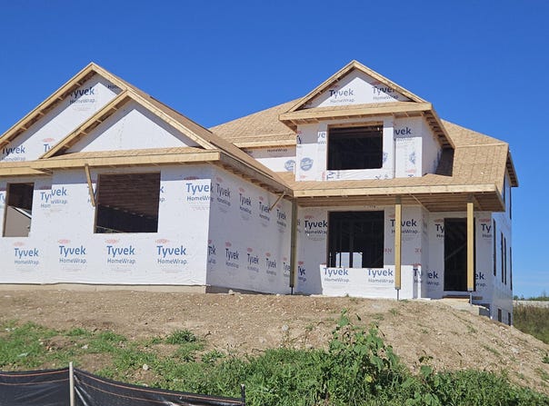300 Eagle Dr, Grafton, WI 53024