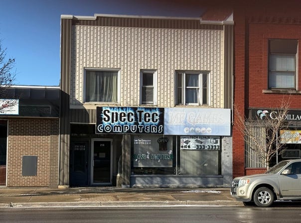 216 S Mitchell Street, Cadillac, MI 49601
