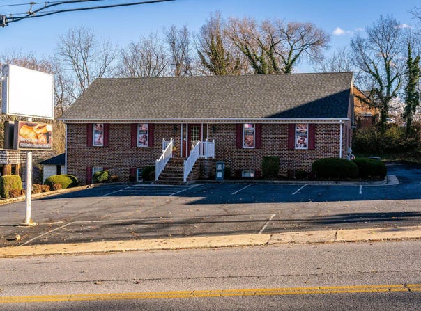 413 N COALTER ST, STAUNTON, VA 24401