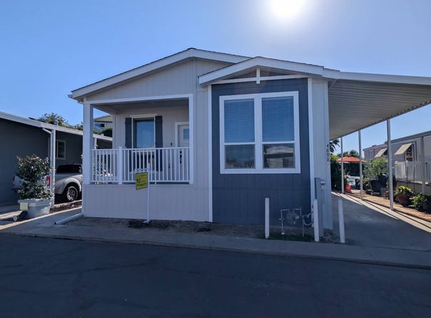 4898 1/2  Old Cliffs Rd, San Diego, CA 92120