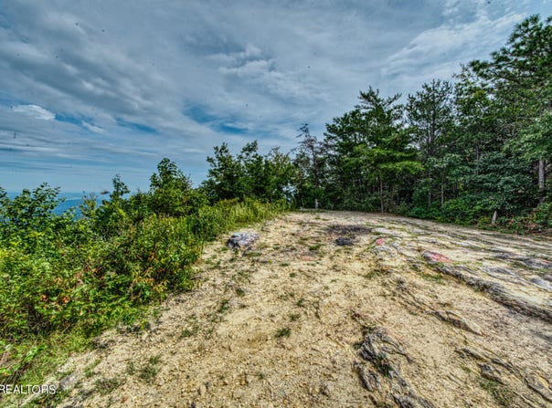 2820 Dupont Springs Rd, Sevierville, TN 37862