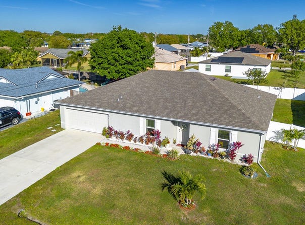 501 SW Hamburg Terrace, Port Saint Lucie, FL 34984