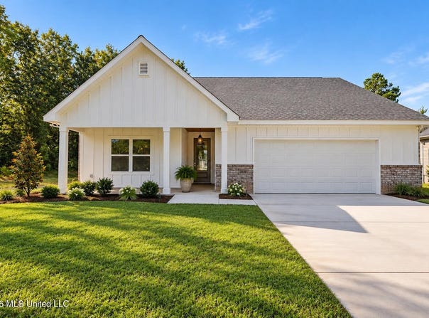 420 Gladstone Street, Bay Saint Louis, MS 39520