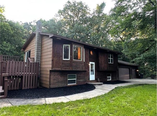 4581 214th Avenue NW, Oak Grove, MN 55303