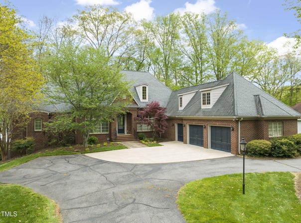 168 Stripers Cove Lane, Clarksville, VA 23927